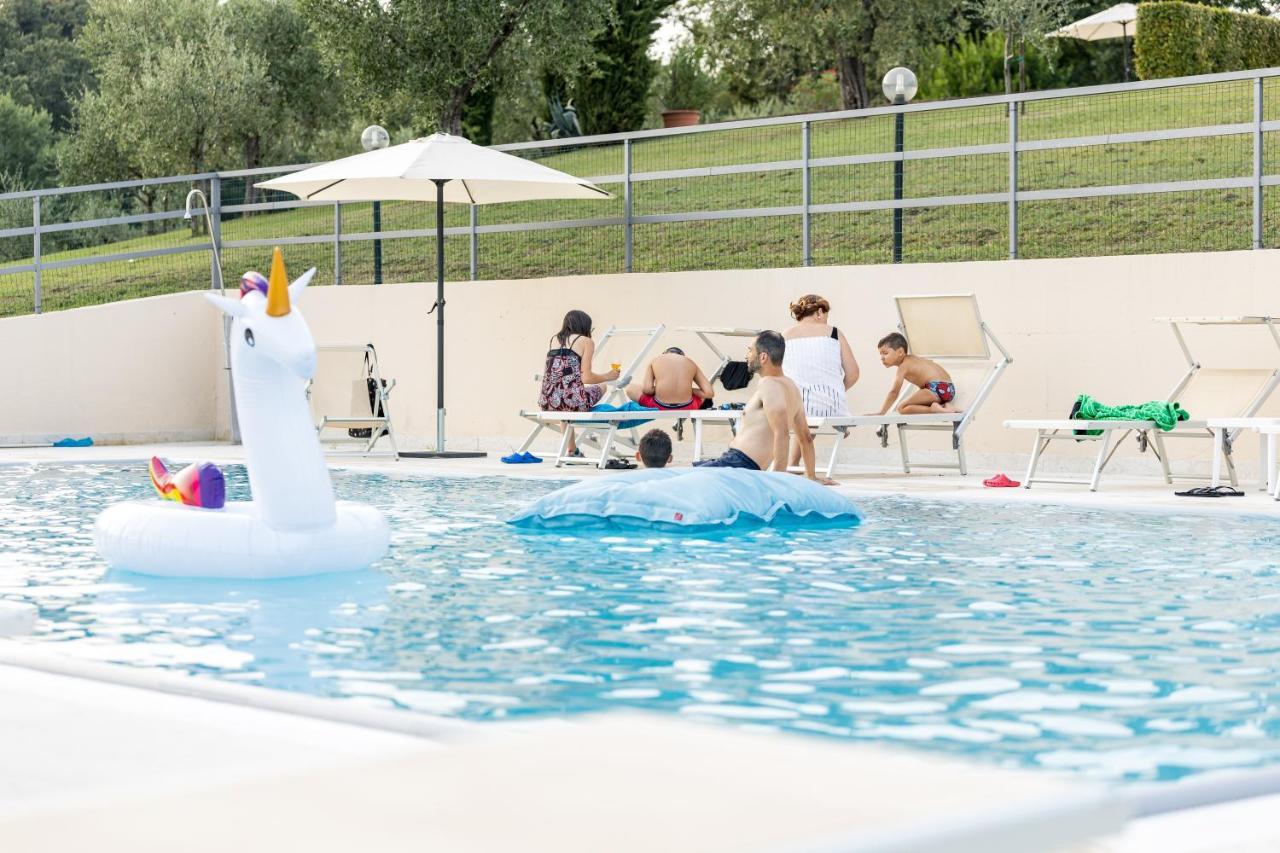 Aparthotel Il Casale Lonato - By Host4U Exterior foto