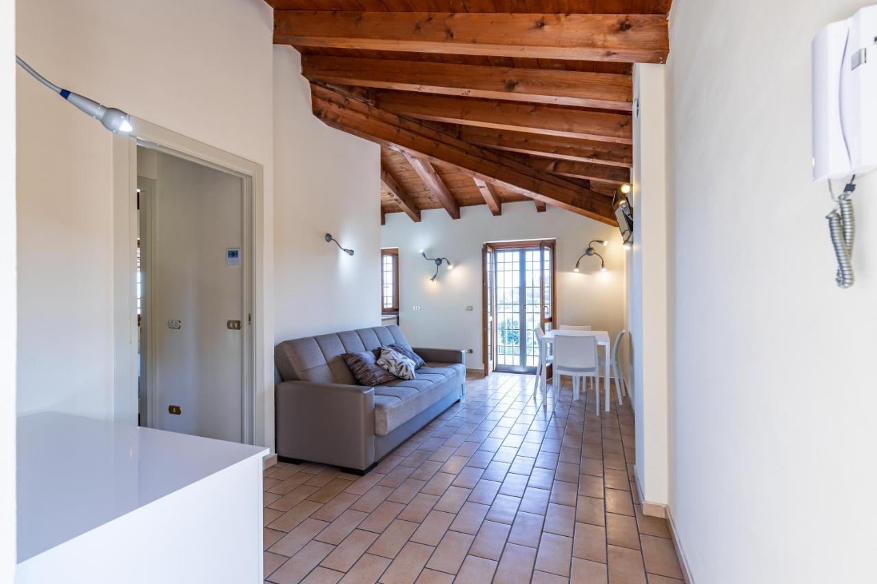 Aparthotel Il Casale Lonato - By Host4U Exterior foto